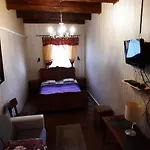 Castle Wellness & 3*