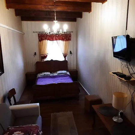 Castle Wellness & 3*